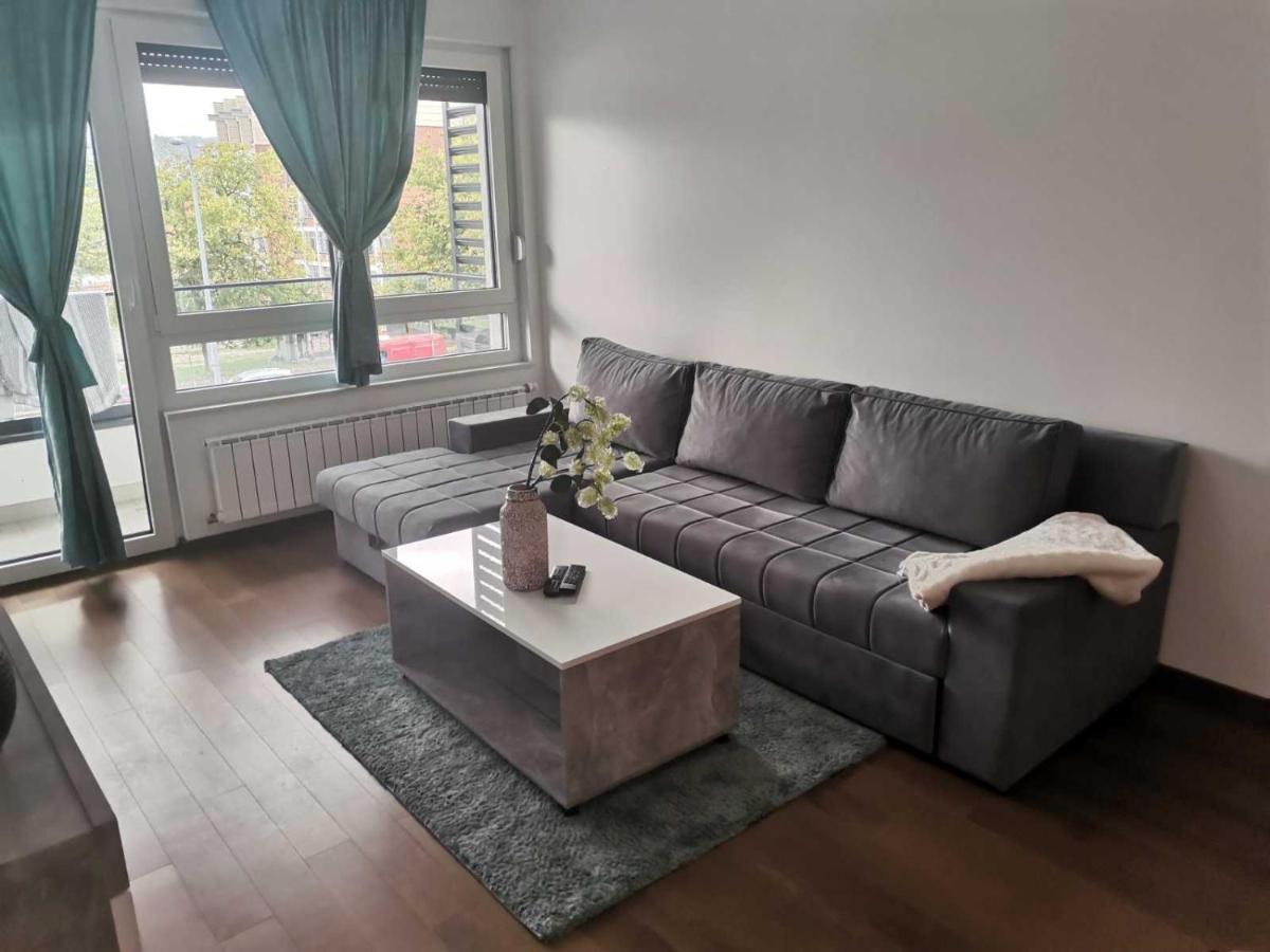 Square Daire Banyaluka Dış mekan fotoğraf