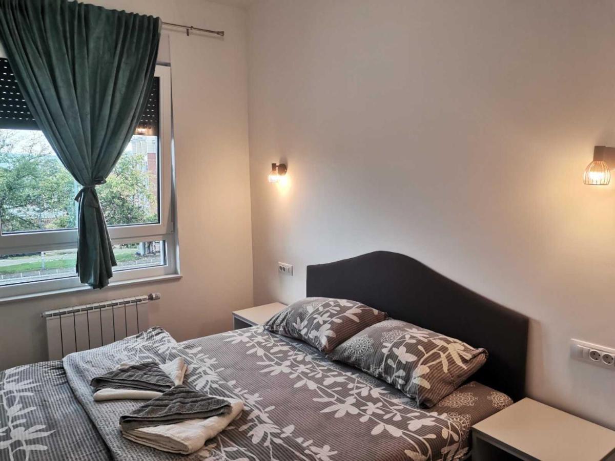 Square Daire Banyaluka Dış mekan fotoğraf